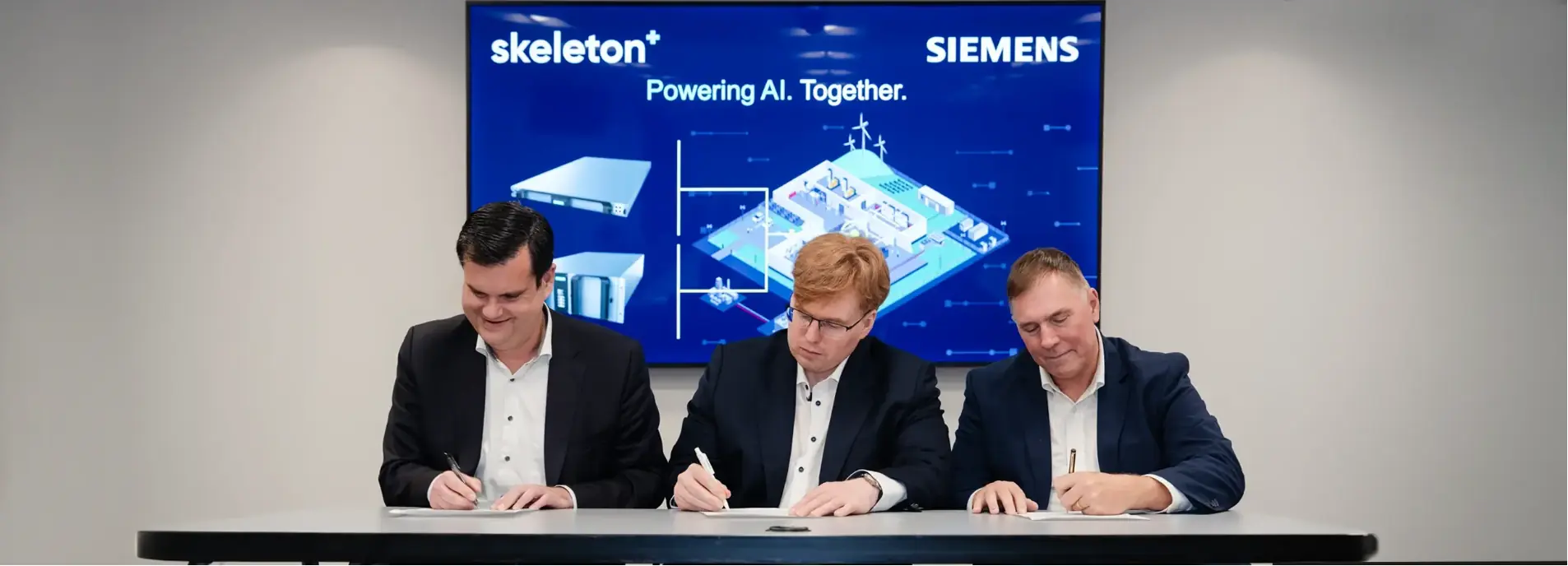 Siemens and Skeleton Technologies representatives presenting supercapacitor power technology for AI data centers